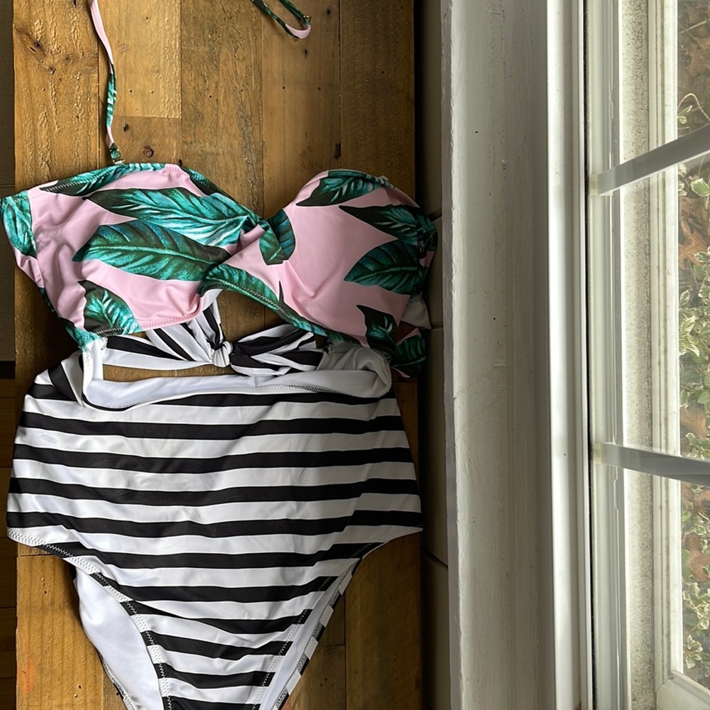 XXL Vacation Vibes Bathing Suit!